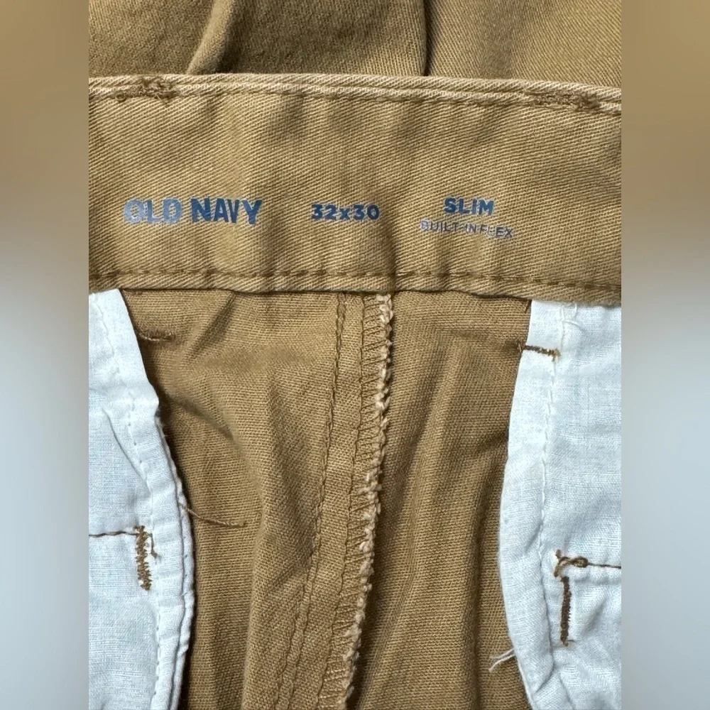 Old Navy Slim Straight Rotation Chino Pants with Built-in Flex